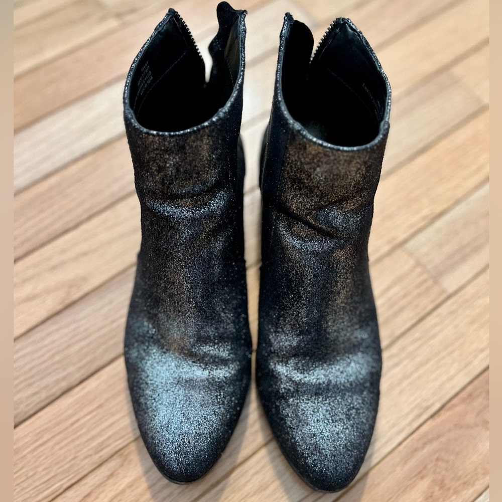 Dolce Vita Black/Silver Sparkle Ankle Booties